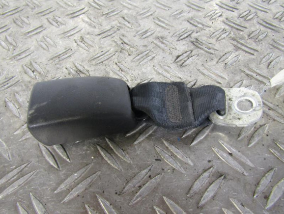 Attache ceinture arriere gauche TOYOTA AYGO 1 Photo n°1