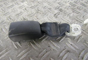 Attache ceinture arriere gauche TOYOTA AYGO 1