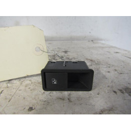 Interrupteur de leve vitre arriere gauche OPEL ASTRA H Photo n°1