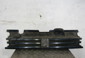 Calandre PEUGEOT 405