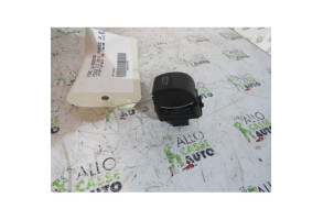 Interrupteur de leve vitre arriere droit FORD FOCUS 3 Photo n°1