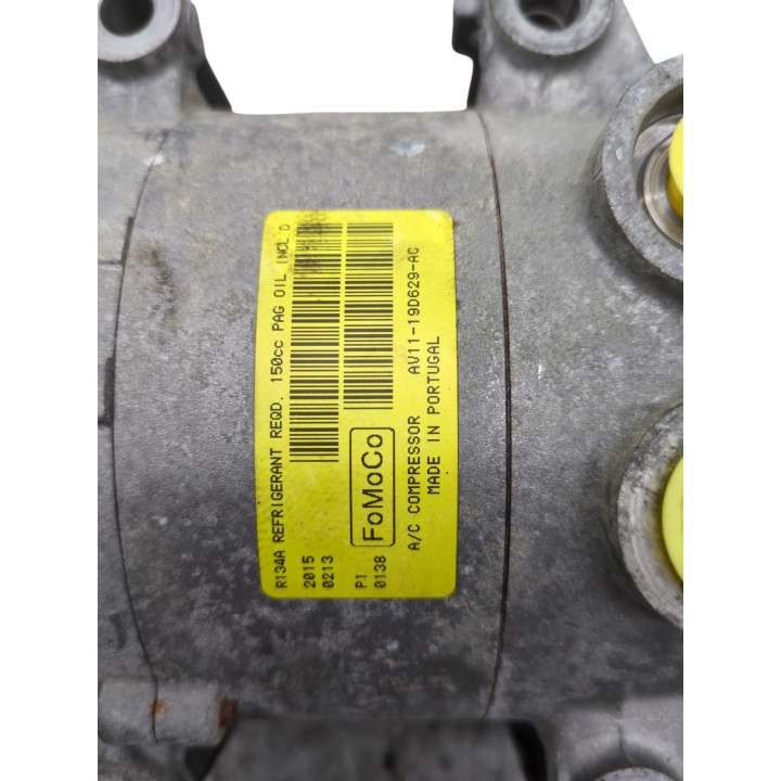Compresseur clim FORD FIESTA 6 Photo n°3
