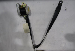 Ceinture avant droit TOYOTA COROLLA VERSO 2