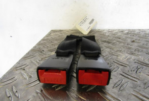 Attache ceinture arriere gauche PEUGEOT 306