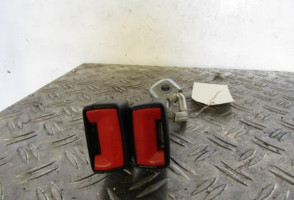 Attache ceinture arriere gauche SEAT LEON 2