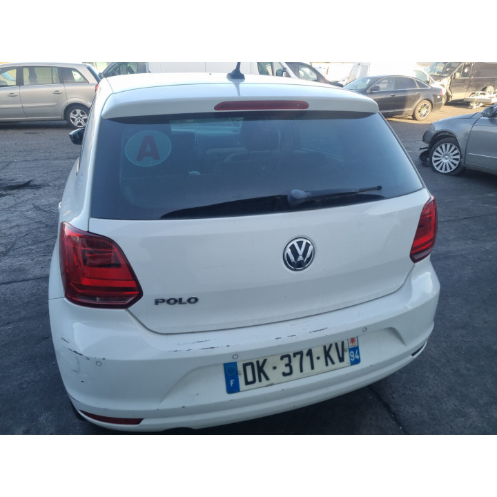 Feu arriere principal droit (feux) VOLKSWAGEN POLO 5 Photo n°14