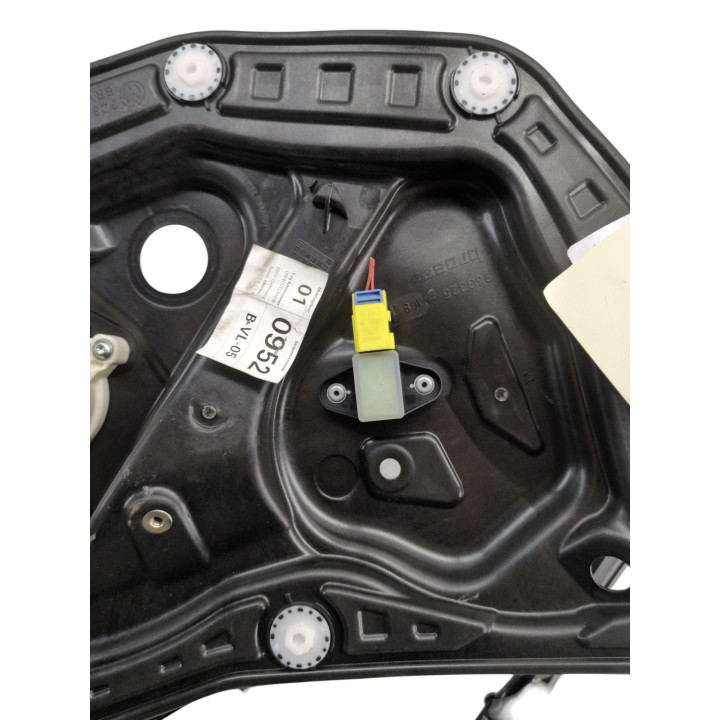 Leve vitre electrique avant gauche VOLKSWAGEN PASSAT 5 Photo n°3