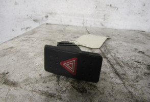 Bouton de warning SUZUKI SWIFT 3