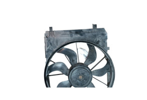 Moto ventilateur radiateur MERCEDES CLASSE CLA 117 Photo n°2