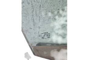 Vitre avant droit SKODA RAPID SPACEBACK Photo n°1