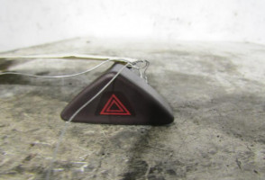 Bouton de warning VOLVO XC 70 1 CROSS COUNTRY