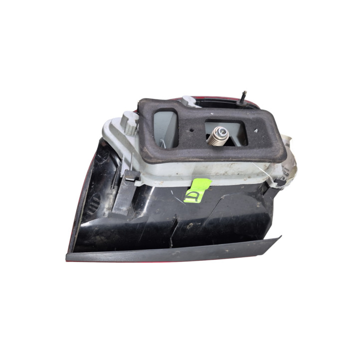 Feu arriere principal droit (feux) VOLKSWAGEN FOX Photo n°1