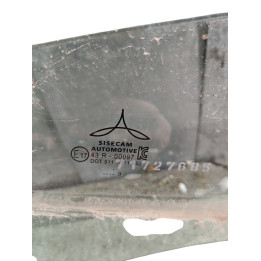Vitre arriere droit RENAULT CLIO 5 Photo n°1