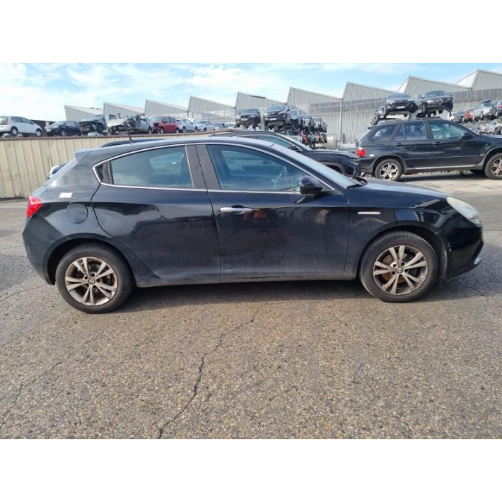 Feu arriere principal droit (feux) ALFA ROMEO GIULIETTA 2 Photo n°6