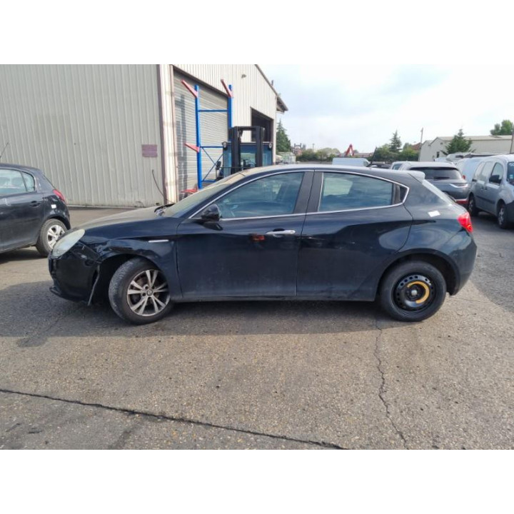 Feu arriere principal droit (feux) ALFA ROMEO GIULIETTA 2 Photo n°8