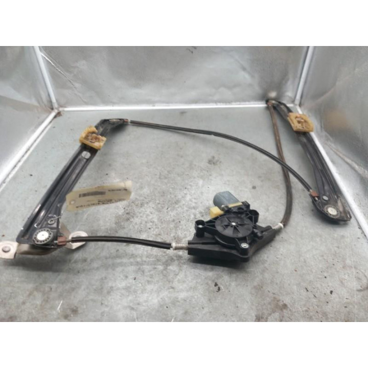 Leve vitre electrique avant gauche VOLKSWAGEN GOLF 7 Photo n°3