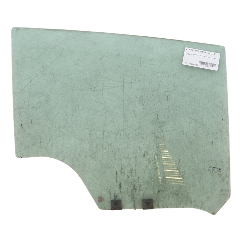 Vitre arriere droit RENAULT CLIO 4 Photo n°1