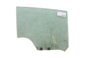Vitre arriere droit RENAULT CLIO 4 Photo n°1