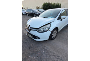 Vitre arriere gauche RENAULT CLIO 4 Photo n°6