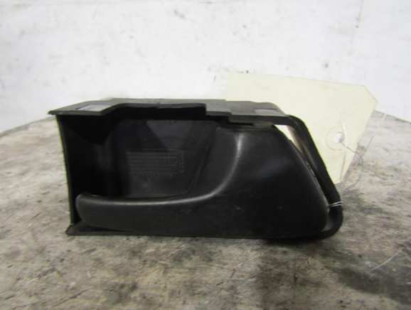 Poignee interieur avant droit VOLKSWAGEN GOLF 3 Photo n°1