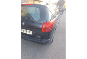 Vitre arriere droit PEUGEOT 207 Photo n°5