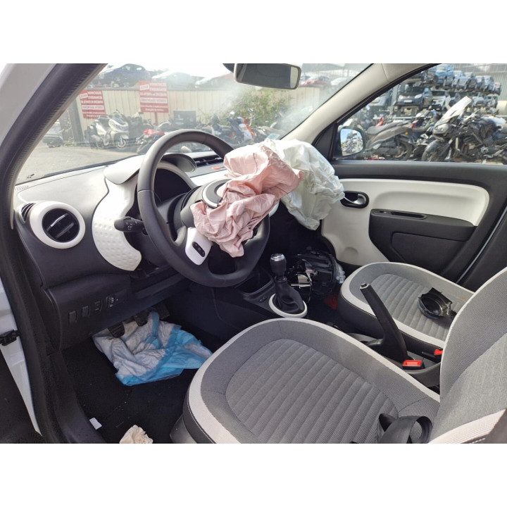 Leve vitre electrique avant gauche RENAULT TWINGO 3 Photo n°19