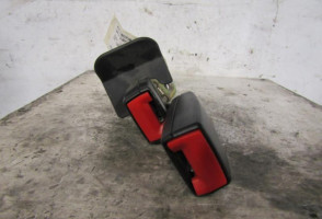 Attache ceinture arriere gauche AUDI A4 2