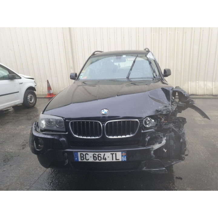 Cache moteur  BMW X3 E83 Photo n°4