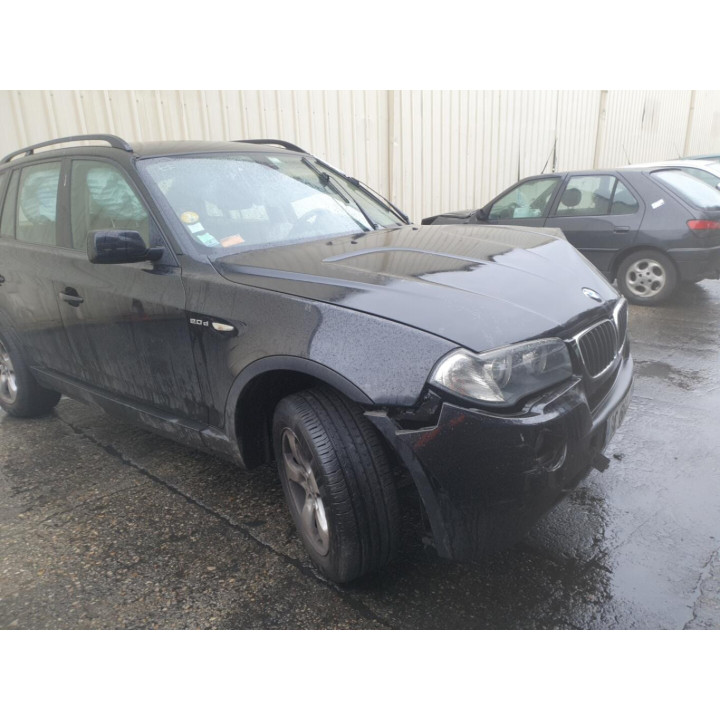 Cache moteur  BMW X3 E83 Photo n°8