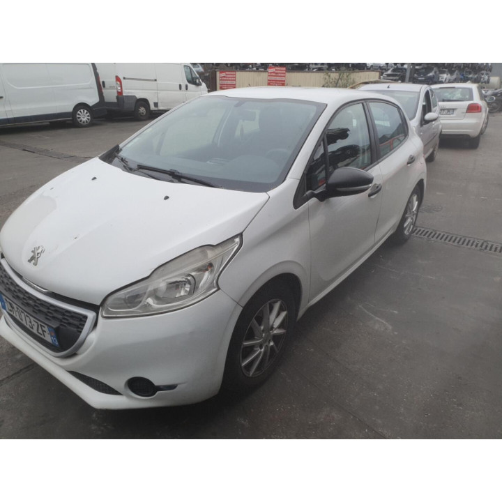 Leve vitre electrique avant gauche PEUGEOT 208 1 Photo n°10