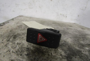 Bouton de warning SUZUKI SWIFT 3