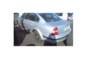 Renfort pare choc avant (traverse) VOLKSWAGEN PASSAT 4 Photo n°8