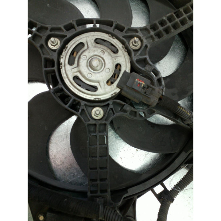 Moto ventilateur radiateur OPEL CORSA D Photo n°3