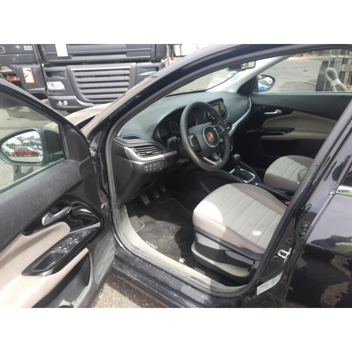 Pare soleil droit FIAT TIPO 2 Photo n°16
