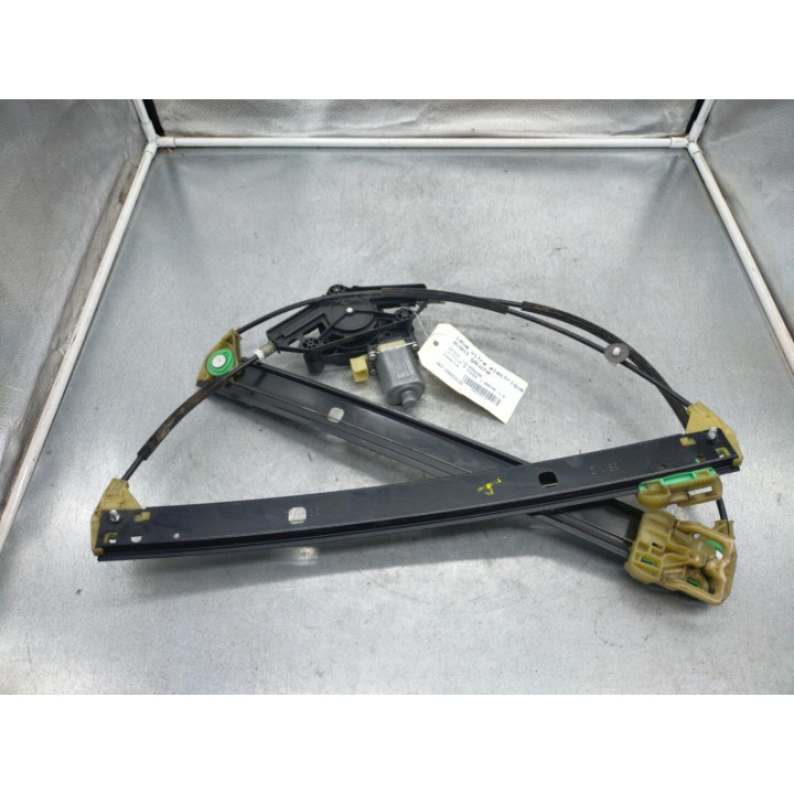 Leve vitre electrique avant gauche SKODA OCTAVIA 3 Photo n°4