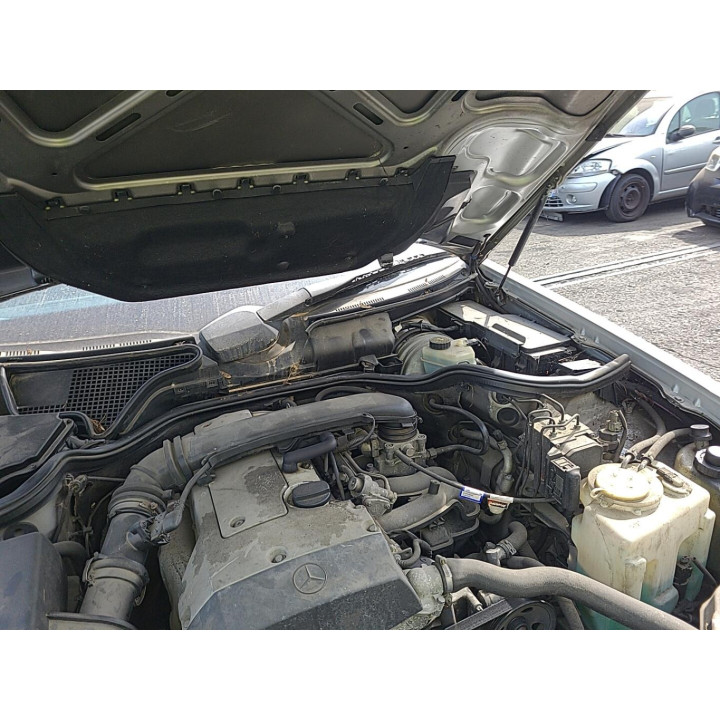 Feu arriere principal droit (feux) MERCEDES CLASSE E 210 Photo n°4
