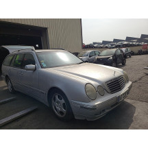 Feu arriere principal droit (feux) MERCEDES CLASSE E 210 Photo n°18