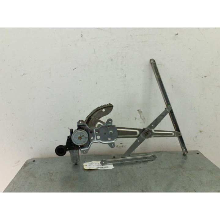 Leve vitre electrique avant gauche SUZUKI SWIFT 3 Photo n°1