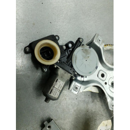 Leve vitre electrique avant gauche TOYOTA AVENSIS 3 Photo n°1