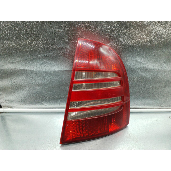 Feu arriere principal droit (feux) SKODA SUPERB 1 Photo n°2