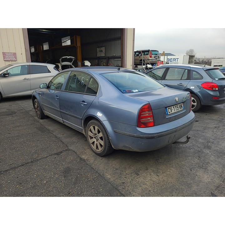 Feu arriere principal droit (feux) SKODA SUPERB 1 Photo n°12
