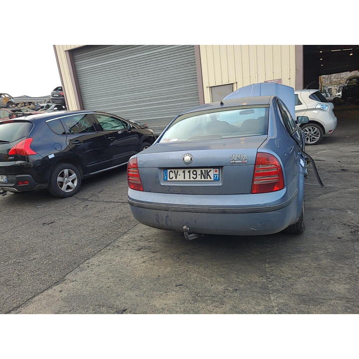Feu arriere principal droit (feux) SKODA SUPERB 1 Photo n°14