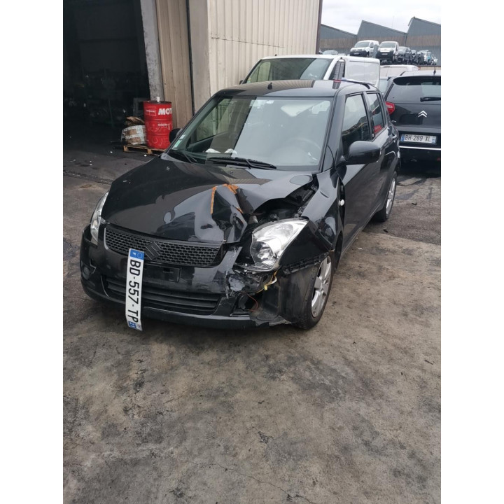 Leve vitre electrique avant gauche SUZUKI SWIFT 3 Photo n°13