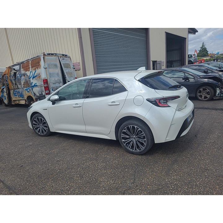 Leve vitre electrique avant gauche TOYOTA COROLLA E21 Photo n°9