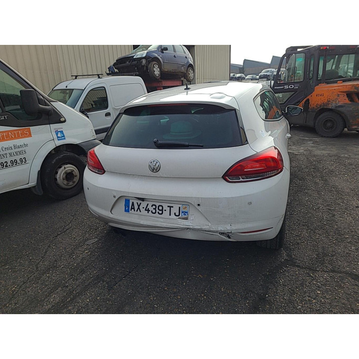 Moteur essuie glace avant VOLKSWAGEN SCIROCCO 3 Photo n°12