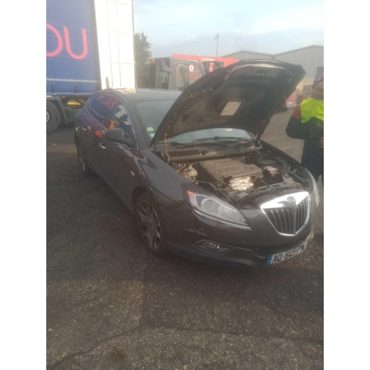 Leve vitre electrique avant gauche LANCIA DELTA 3 Photo n°3