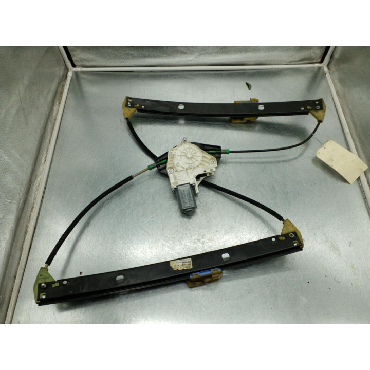 Leve vitre electrique avant gauche AUDI A4 3 Photo n°2