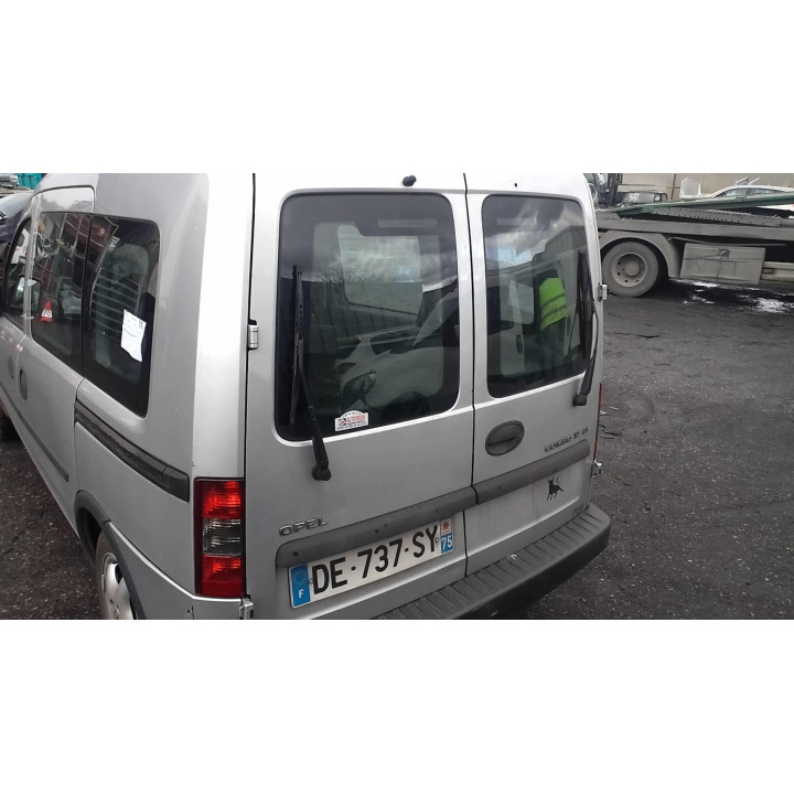 Feu arriere principal droit (feux) OPEL COMBO C Photo n°4