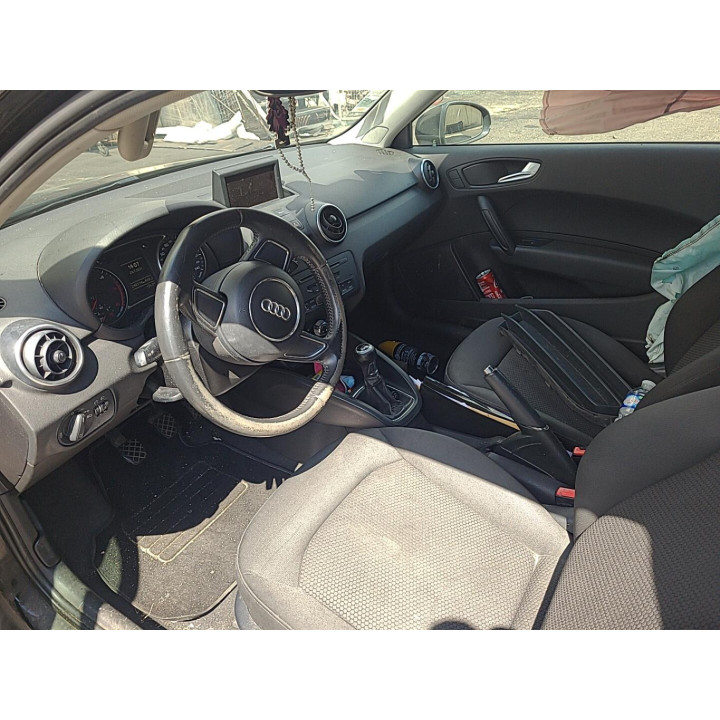 Leve vitre electrique avant gauche AUDI A1 1 Photo n°13