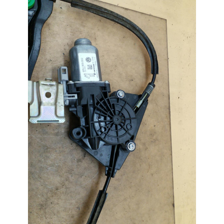 Leve vitre electrique avant gauche VOLKSWAGEN UP Photo n°2